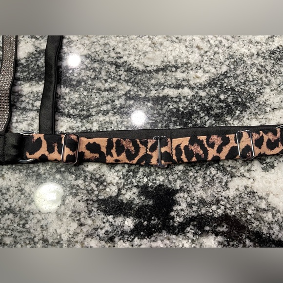Victoria’s Secret Garter Belt Cheetah Print M/L - Picture 7 of 12